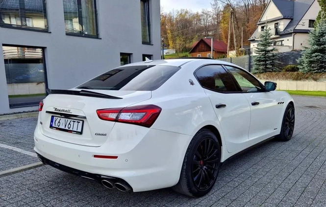 Maserati Ghibli cena 259000 przebieg: 33000, rok produkcji 2019 z Łowicz małe 781